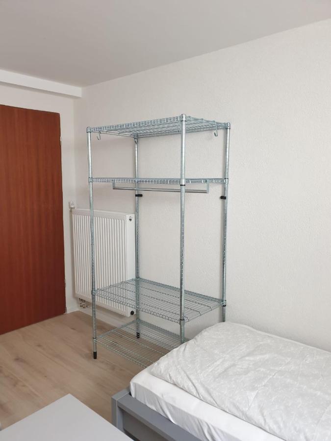 Workers Heaven Monteur - Arbeiter Zimmer Лёррах Экстерьер фото